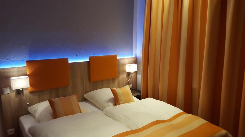 Hotel Trutzpfaff Шпайер Екстериор снимка