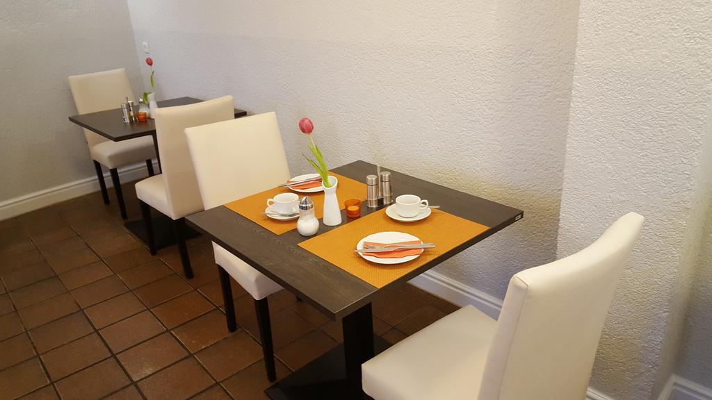 Hotel Trutzpfaff Шпайер Екстериор снимка